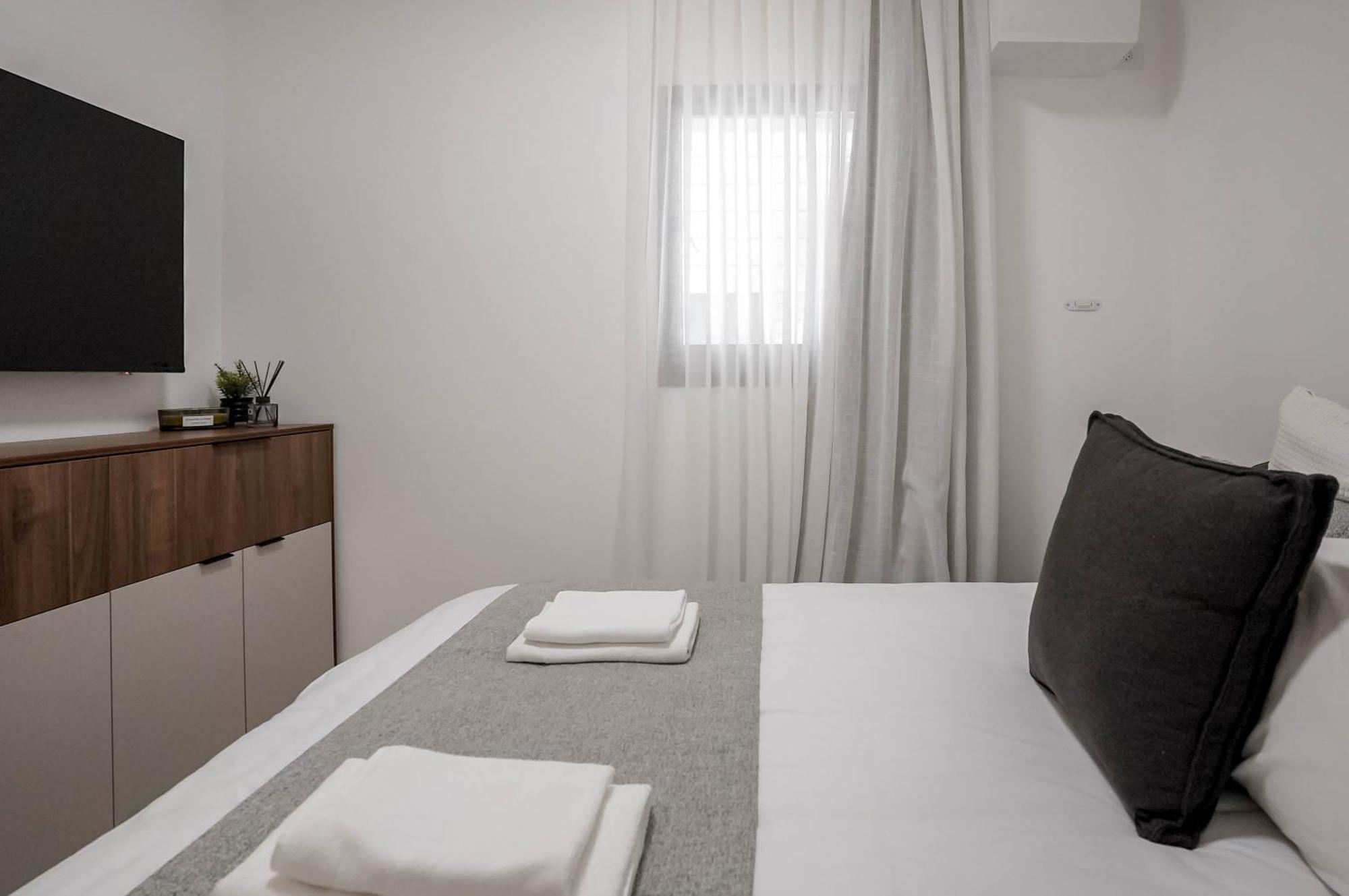 Yalarent New Stylish Apartment 3Br With Balcony エイラート エクステリア 写真